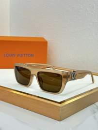 Picture of Louis Vuitton Sunglasses _SKUfw79615815fw